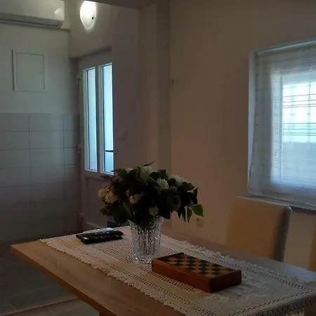 Mali Delfin Apartment Sveti Juraj Exterior photo