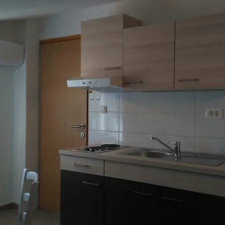 Mali Delfin Apartment Sveti Juraj Exterior photo