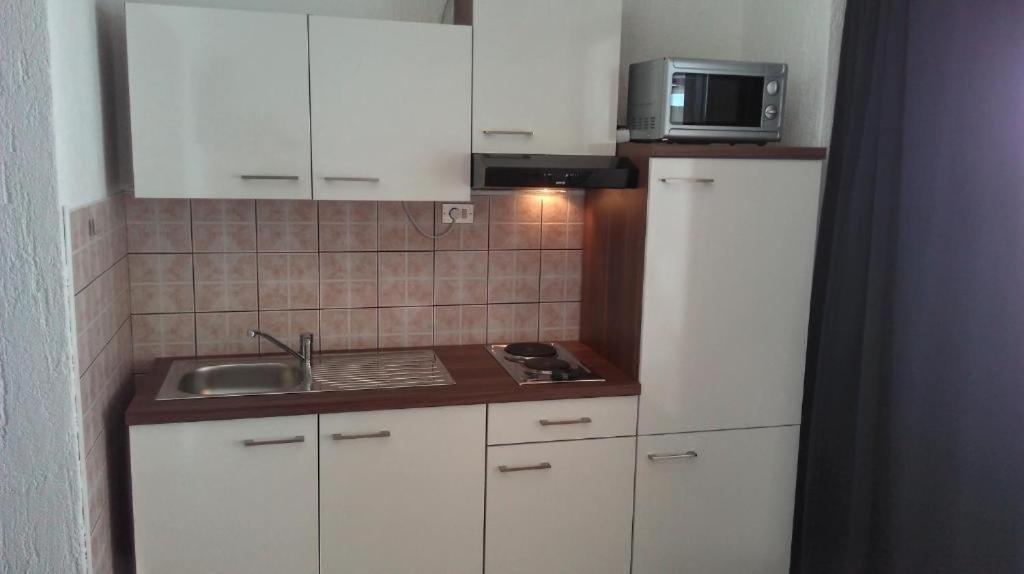 Apartment Mali Delfin *