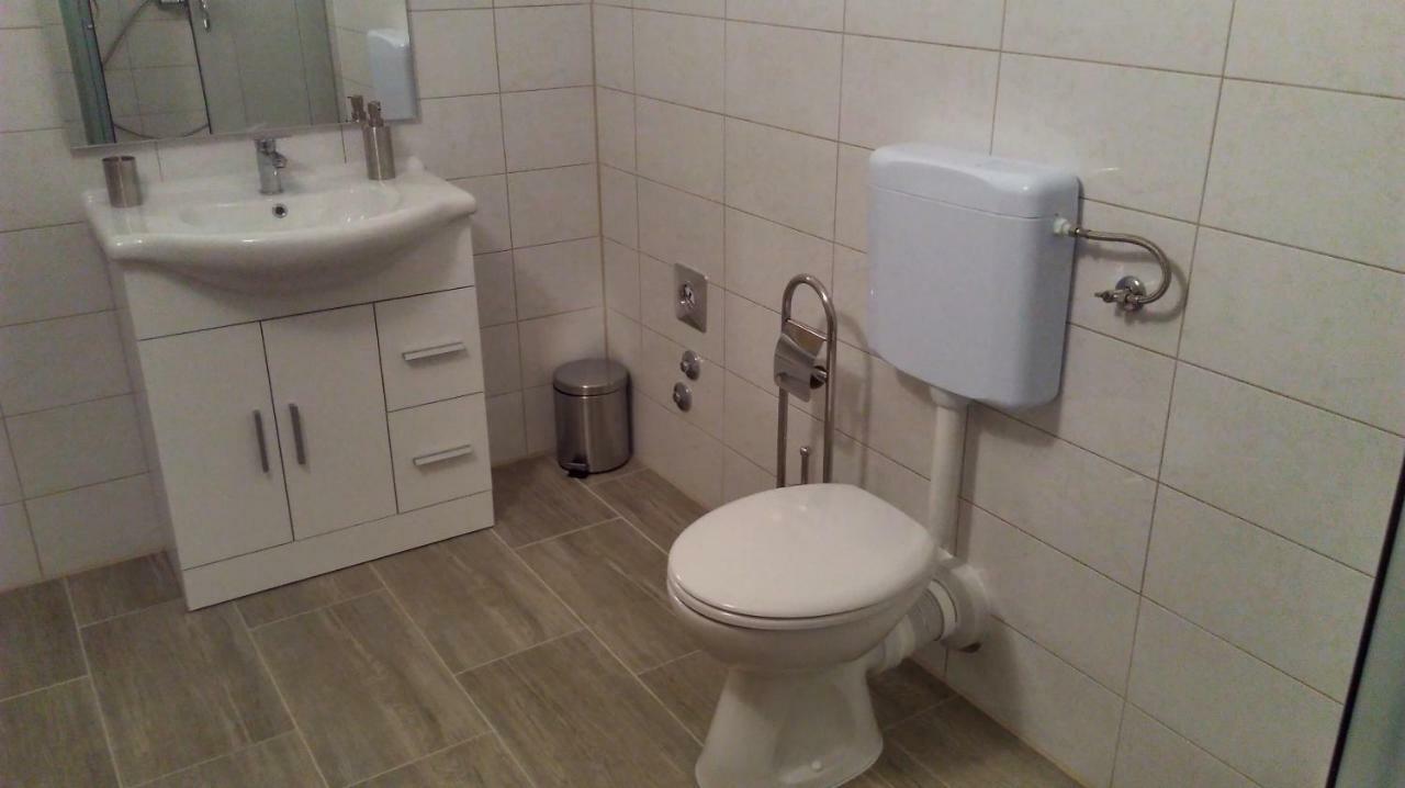 Mali Delfin Sveti Juraj